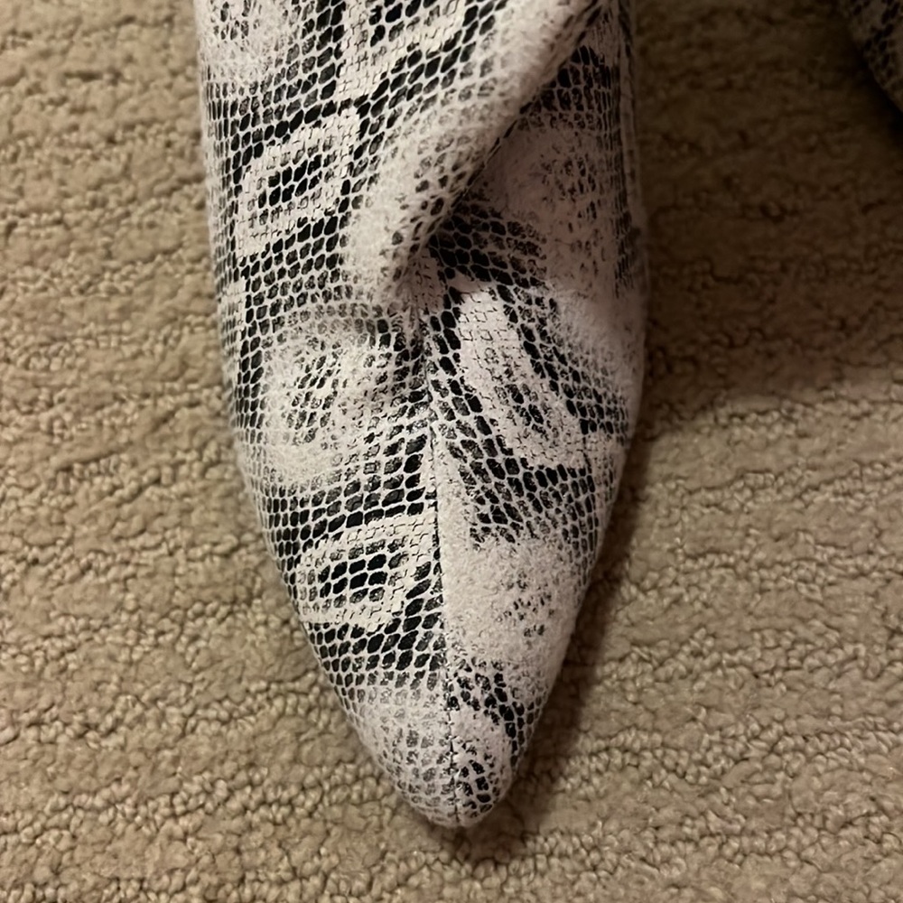 Animal print snake ankle boots - Picture 3 of 3